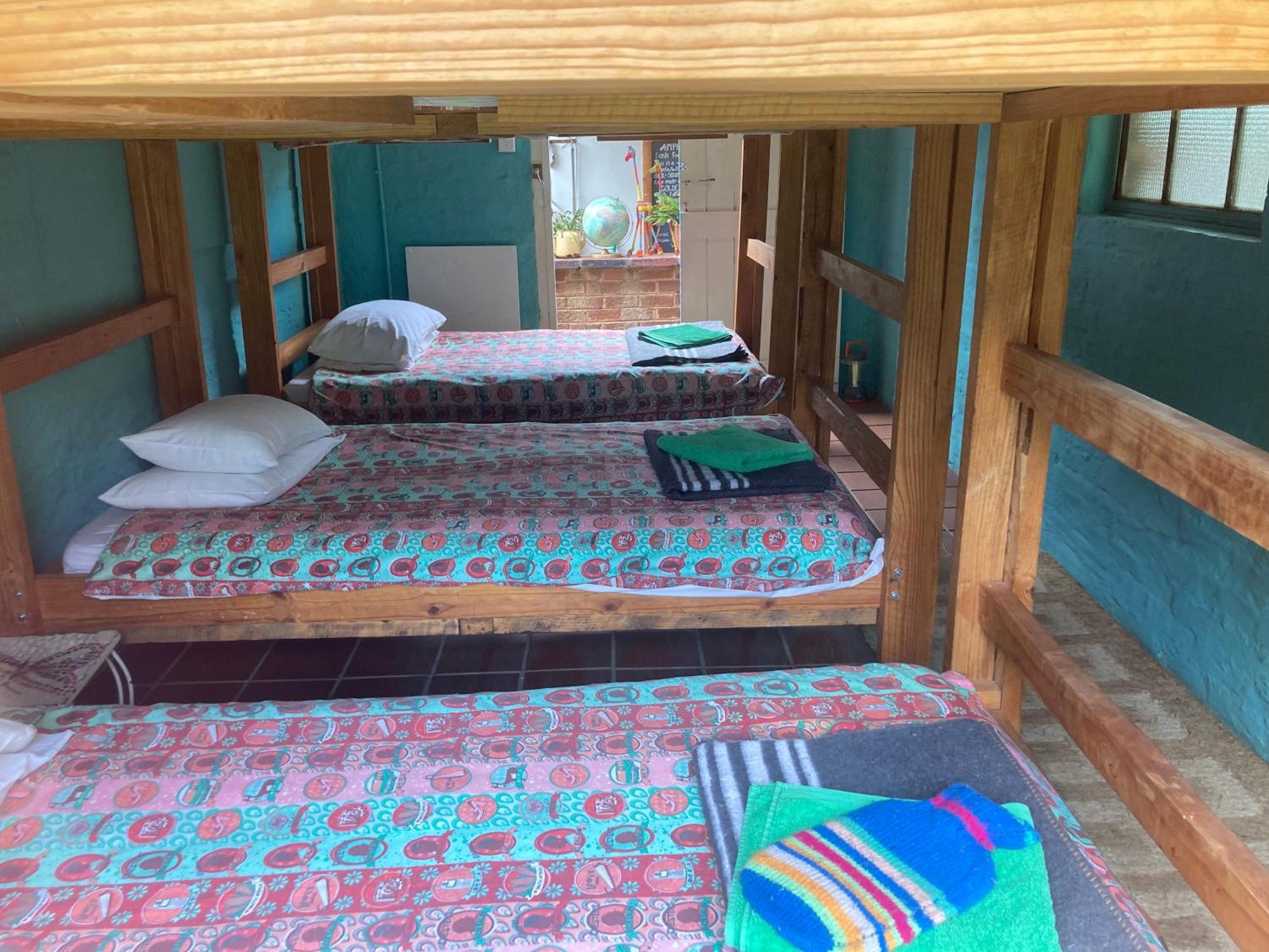 Karma Backpackers Hostel Kestell Εξωτερικό φωτογραφία